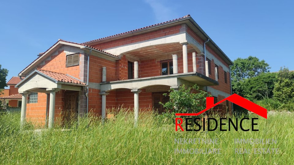 House, 394 m2, For Sale, Ližnjan - Valtura