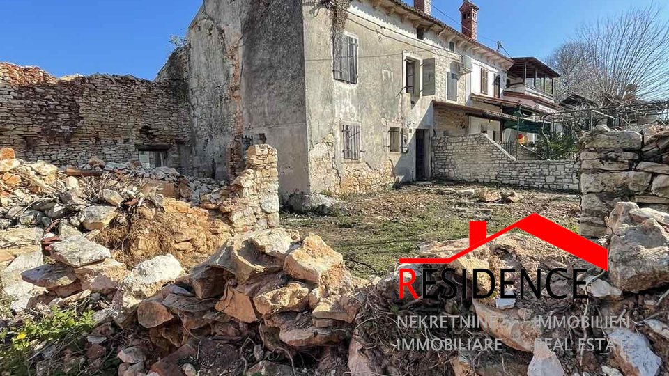 VALTURA, OLD ISTRIAN STONE HOUSE WITH GARDEN