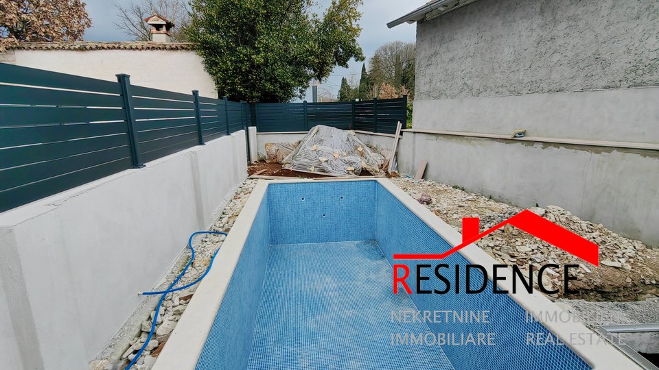 Juršići, neues Haus mit Schwimmbad