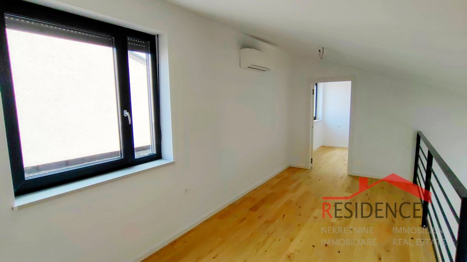 Veli Vrh, two-story new apartment in a nice location