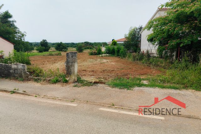 Land, 875 m2, For Sale, Marčana