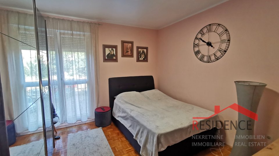 Pula, Vidikovac, apartma s 3 spalnicami, balkon