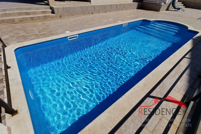 Banjole, ground floor apartment with swimming pool