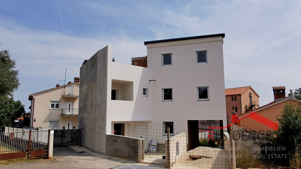 PULA-KAŠTANJER, WOHNUNG IM ERSTEN STOCK, NEUBAU