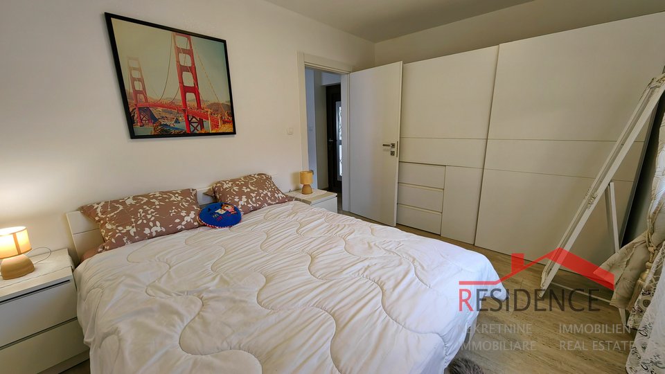 MEDULIN, GROUND FLOOR APARTMENT WITH SWIMMING POOL