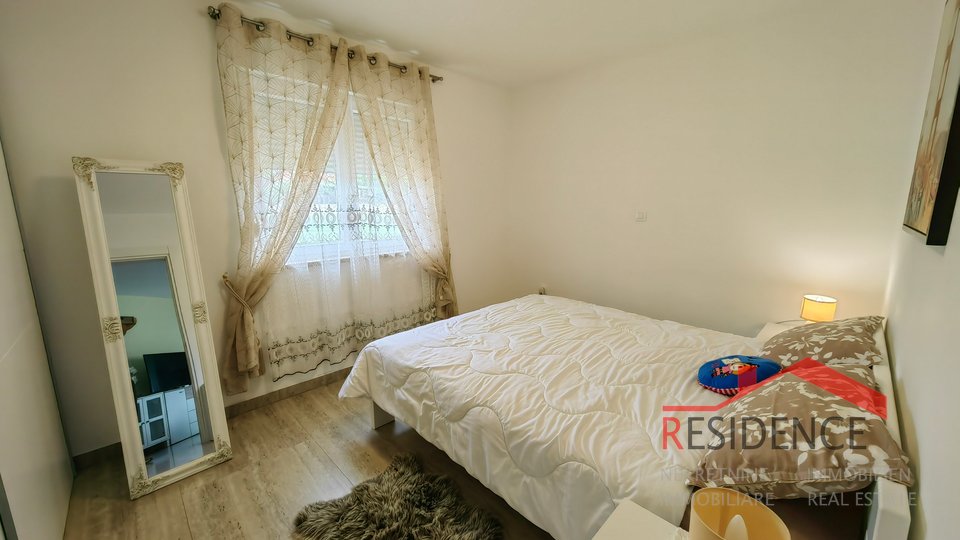 MEDULIN, GROUND FLOOR APARTMENT WITH SWIMMING POOL