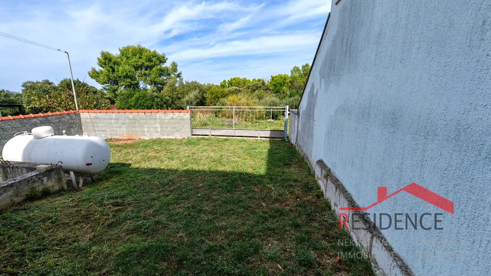 EXKLUSIVER VERKAUF EINES HAUSES IN BANJOLE, MEERBLICK