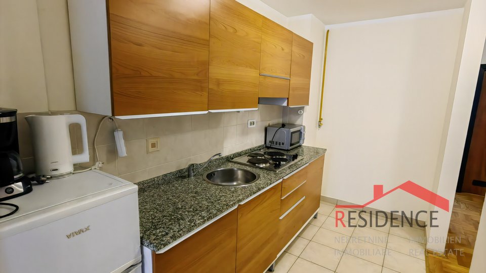 Pula-Verudela, three-room apartment on the upper ground floor