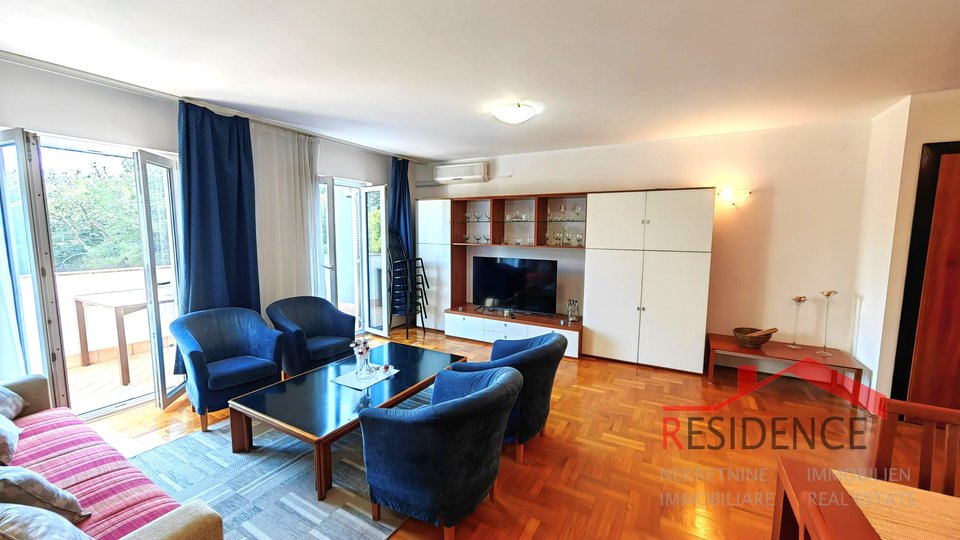 Pula-Verudela, nice apartment on the second floor