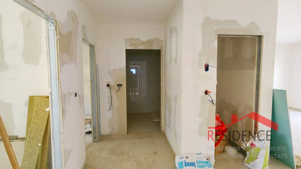 Valbandon, novi trosobni apartman u prizemlju