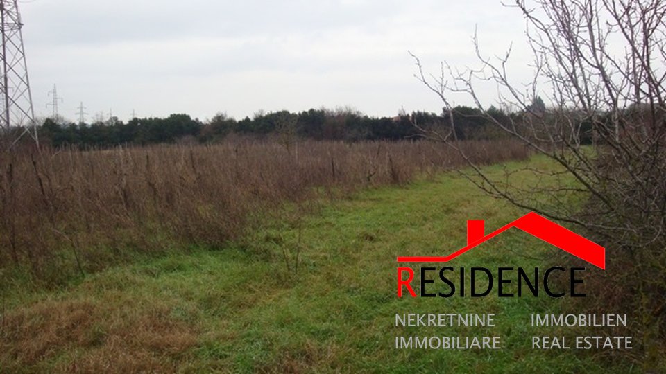 Land, 9600 m2, For Sale, Pula